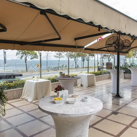 Radisson Sultanahmet ホテル 3*