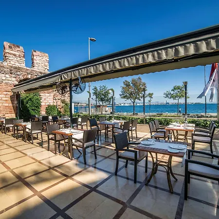 Radisson Sultanahmet 3*