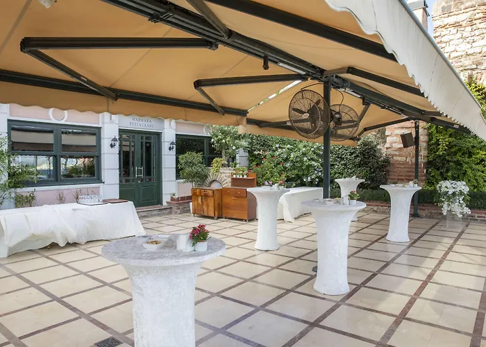 Hotel Radisson Sultanahmet 3*