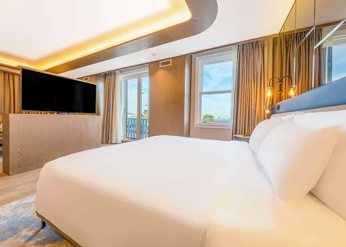 Hotel Radisson Sultanahmet 3*